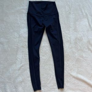 NWOT Lululemon leggings with mesh detail